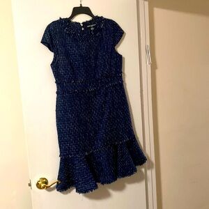 Short sleeve Karl Lagerfeld dress in perfect condition